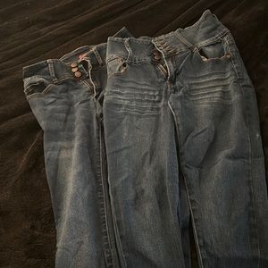 2 pairs of jeans